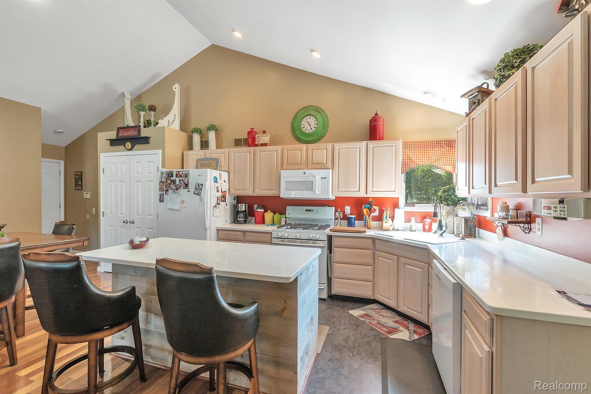 39804 Dequindre Road Sterling Heights, MI 48310 - Photo 17 of 47 Gallery Image 17