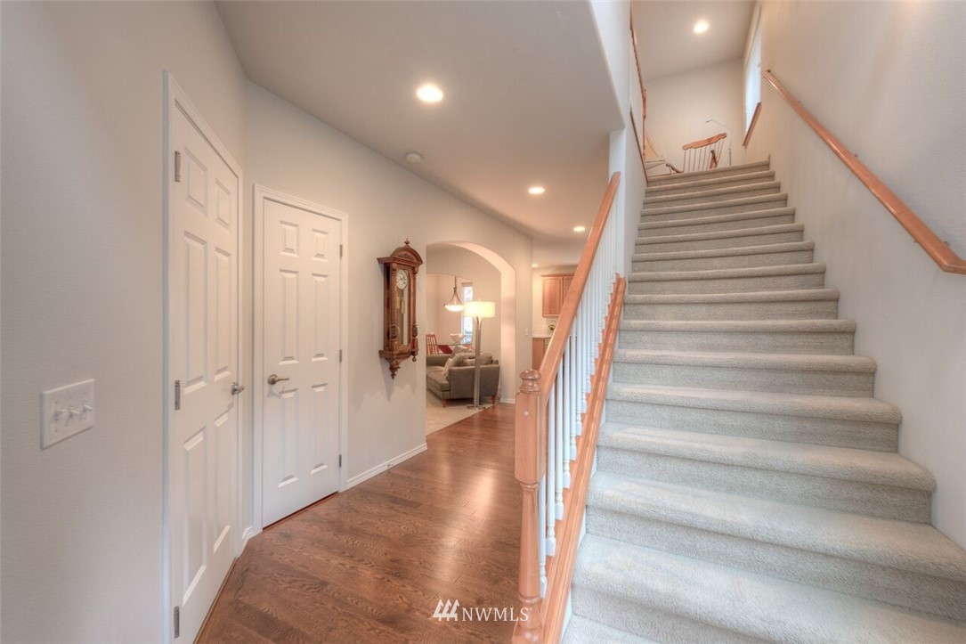 422 196th Street Southeast Bothell, WA 98012 - Photo 2 of 22