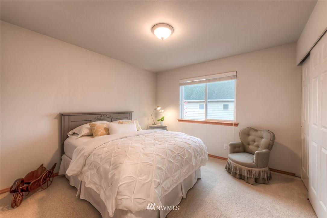 422 196th Street Southeast Bothell, WA 98012 - Photo 12 of 22