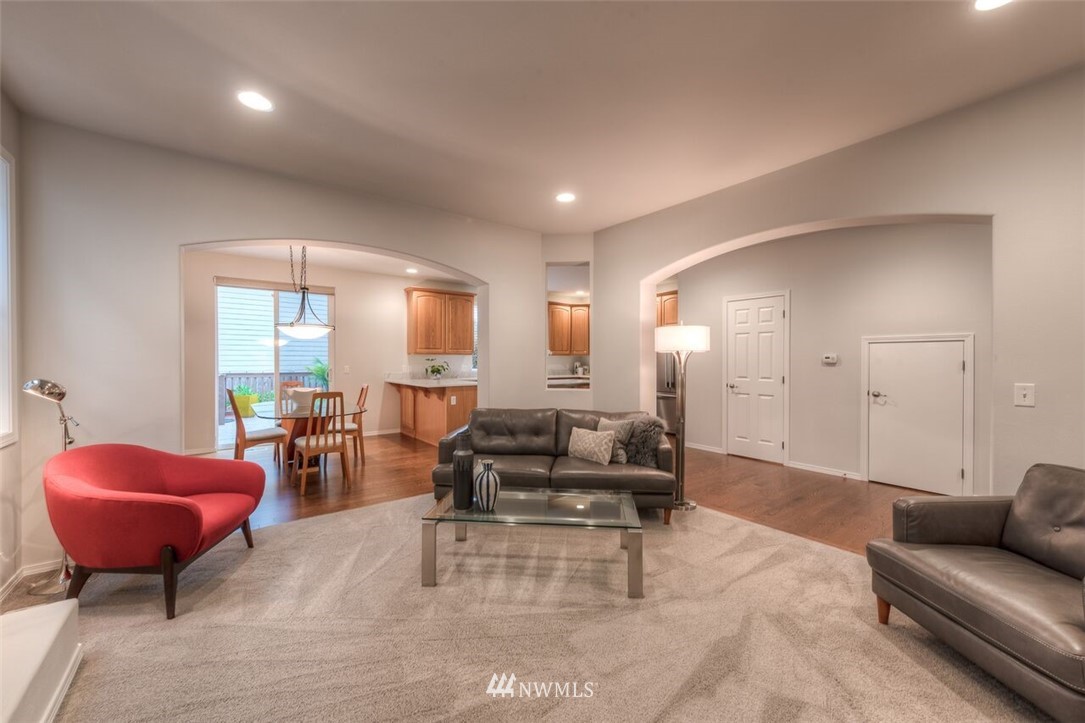 422 196th Street Southeast Bothell, WA 98012 - Photo 4 of 22
