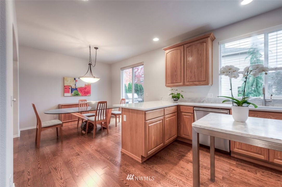 422 196th Street Southeast Bothell, WA 98012 - Photo 8 of 22