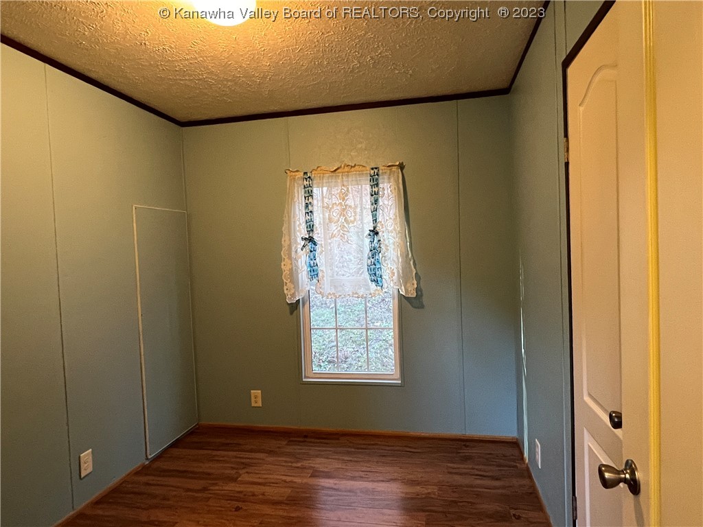 981 Walker Road Elkview, WV 25071 - Photo 8 of 13 Gallery Image 8