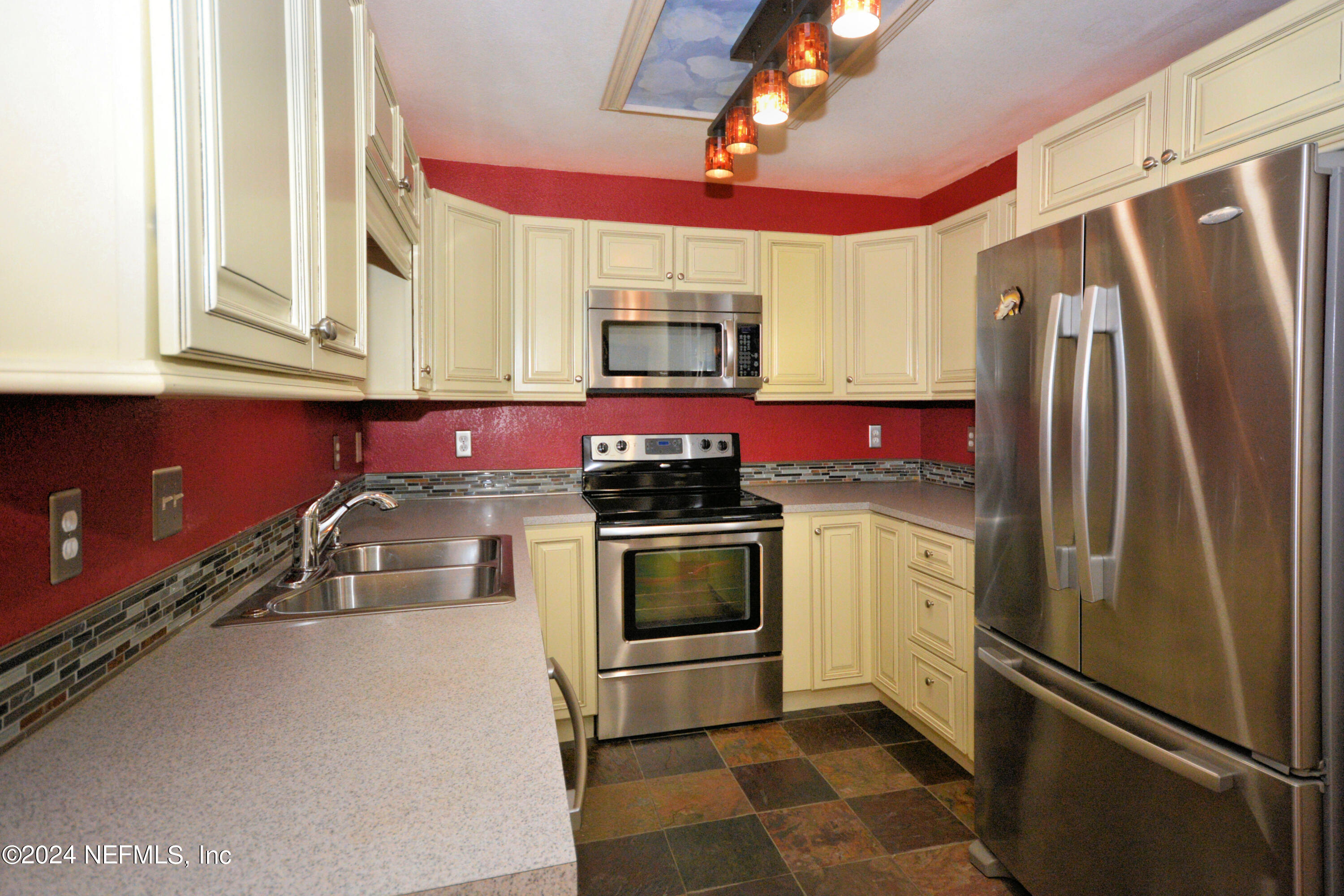 10150 Belle Rive Boulevard, Unit 505 Jacksonville, FL 32256 - Photo 11 of 30 JVT_2705