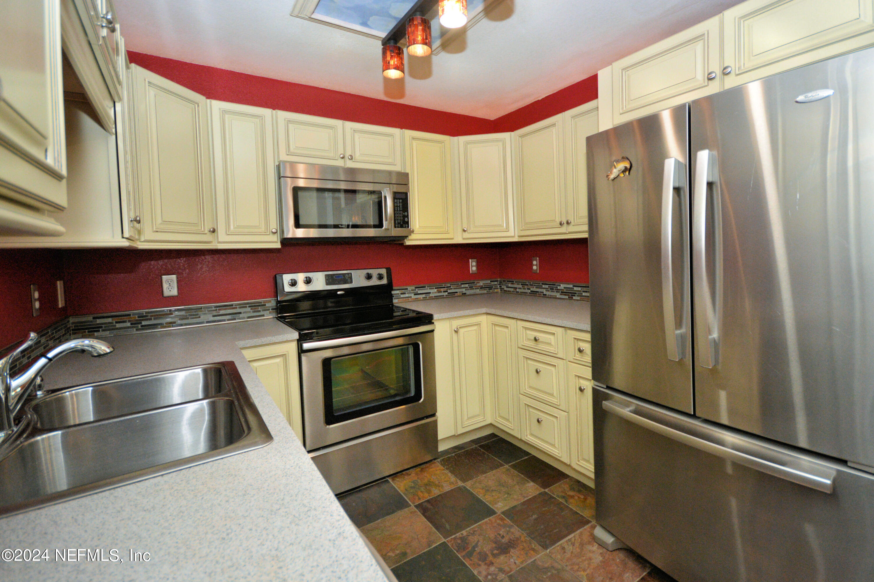 10150 Belle Rive Boulevard, Unit 505 Jacksonville, FL 32256 - Photo 13 of 30 JVT_2707