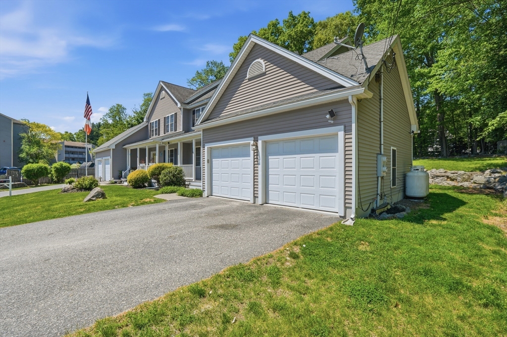 20 Duluth Street Worcester, MA 01604 - Photo 2 of 39