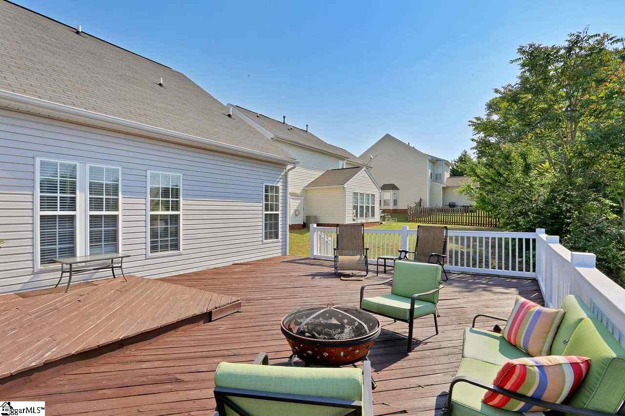 223 Highgate Circle Greer, SC 29650 - Photo 8 of 36 Gallery Image 8