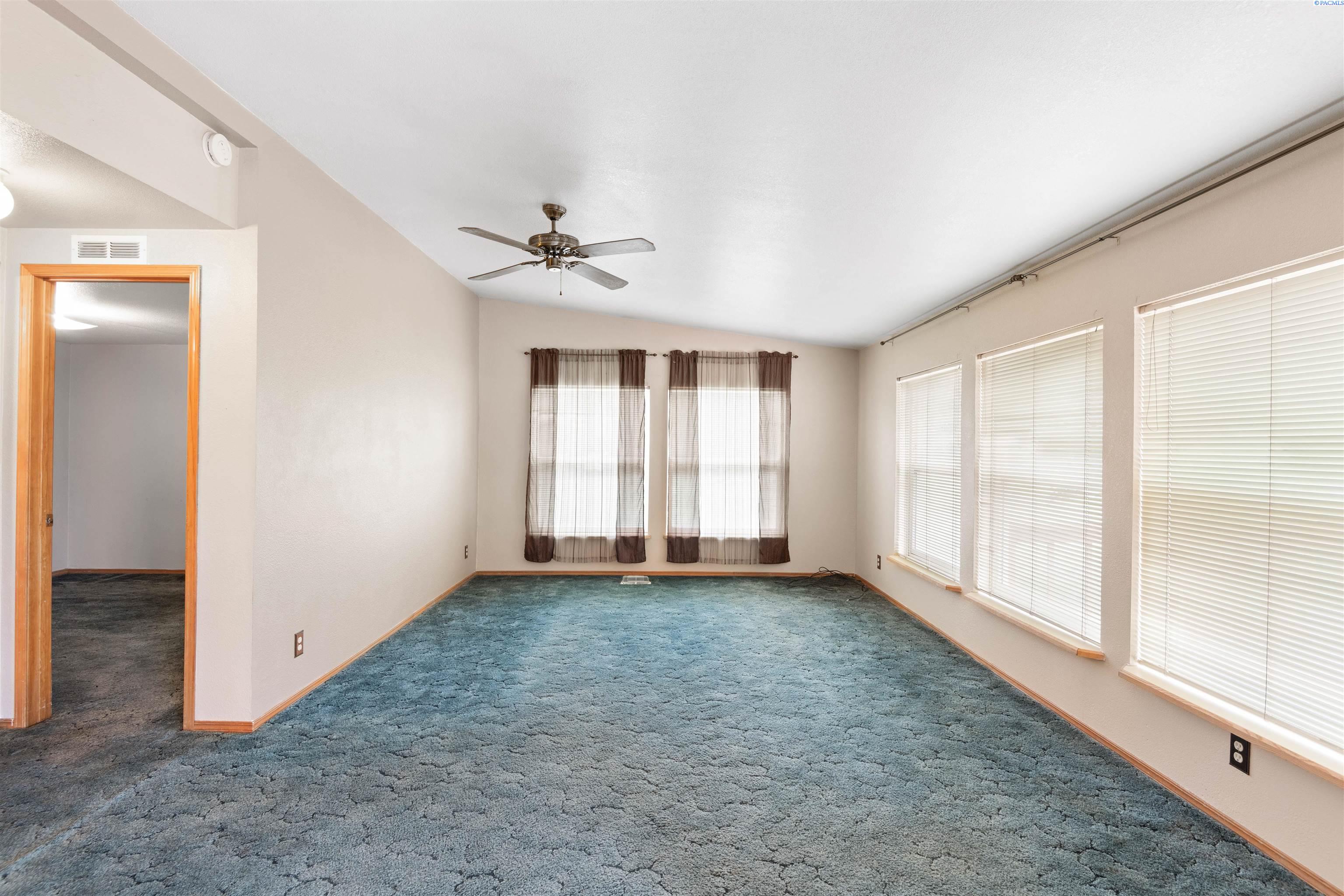 58903 Demoss Road Benton City, WA 99320 - Photo 11 of 45 Gallery Image 11