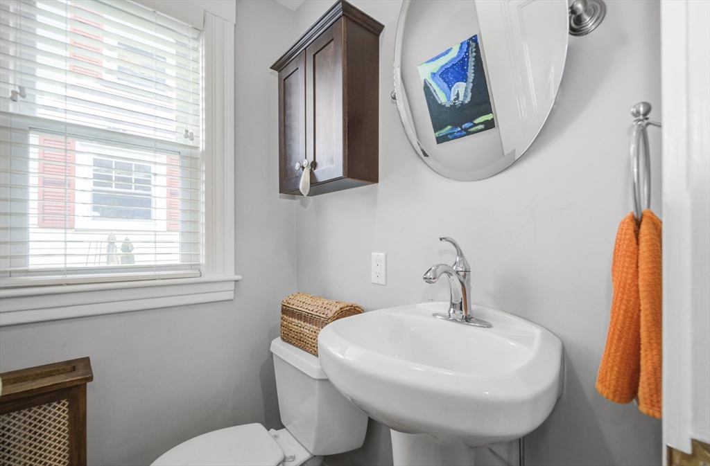 81 Mayall Road Waltham, MA 02453 - Photo 17 of 38 Gallery Image 17