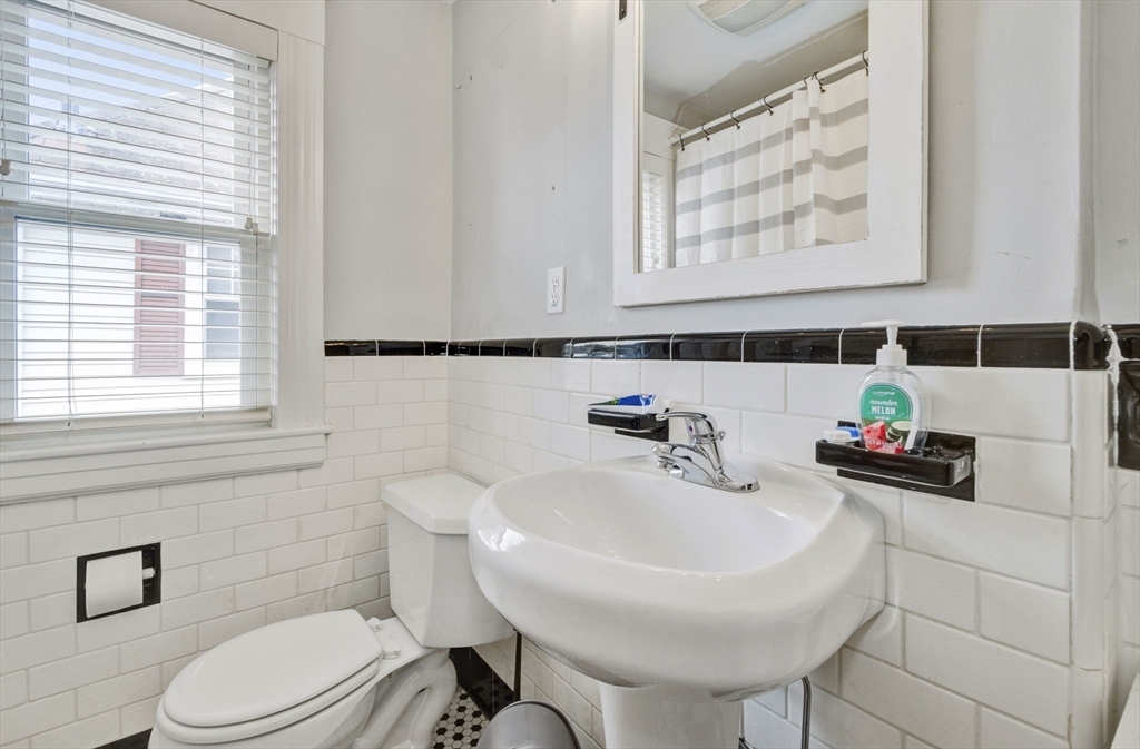 81 Mayall Road Waltham, MA 02453 - Photo 25 of 38 Gallery Image 25