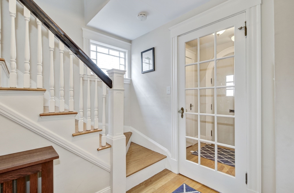 81 Mayall Road Waltham, MA 02453 - Photo 4 of 38 Gallery Image 4