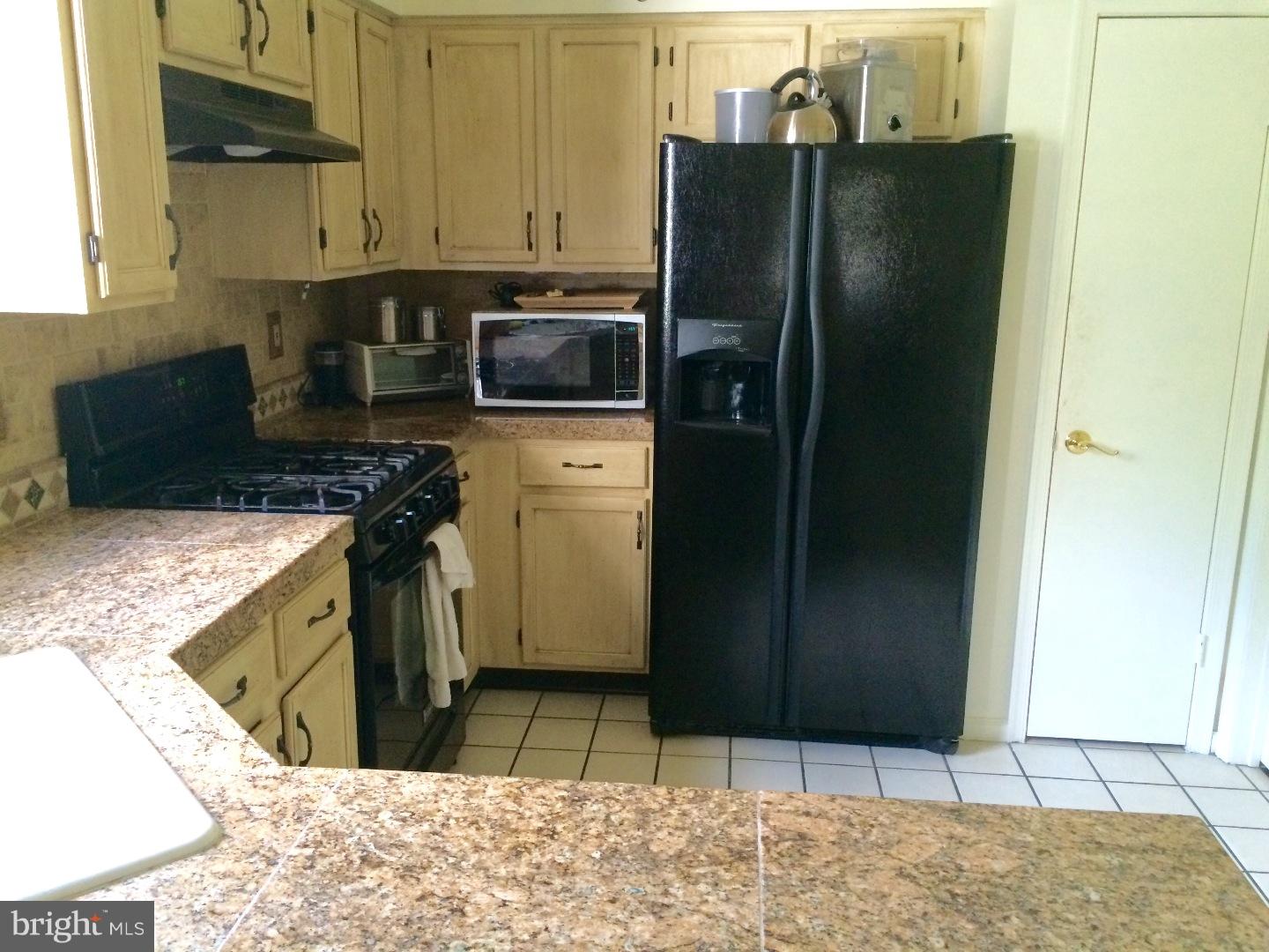 54 Ridgewood Way Burlington, NJ 08016 - Photo 5 of 21 Kitchen