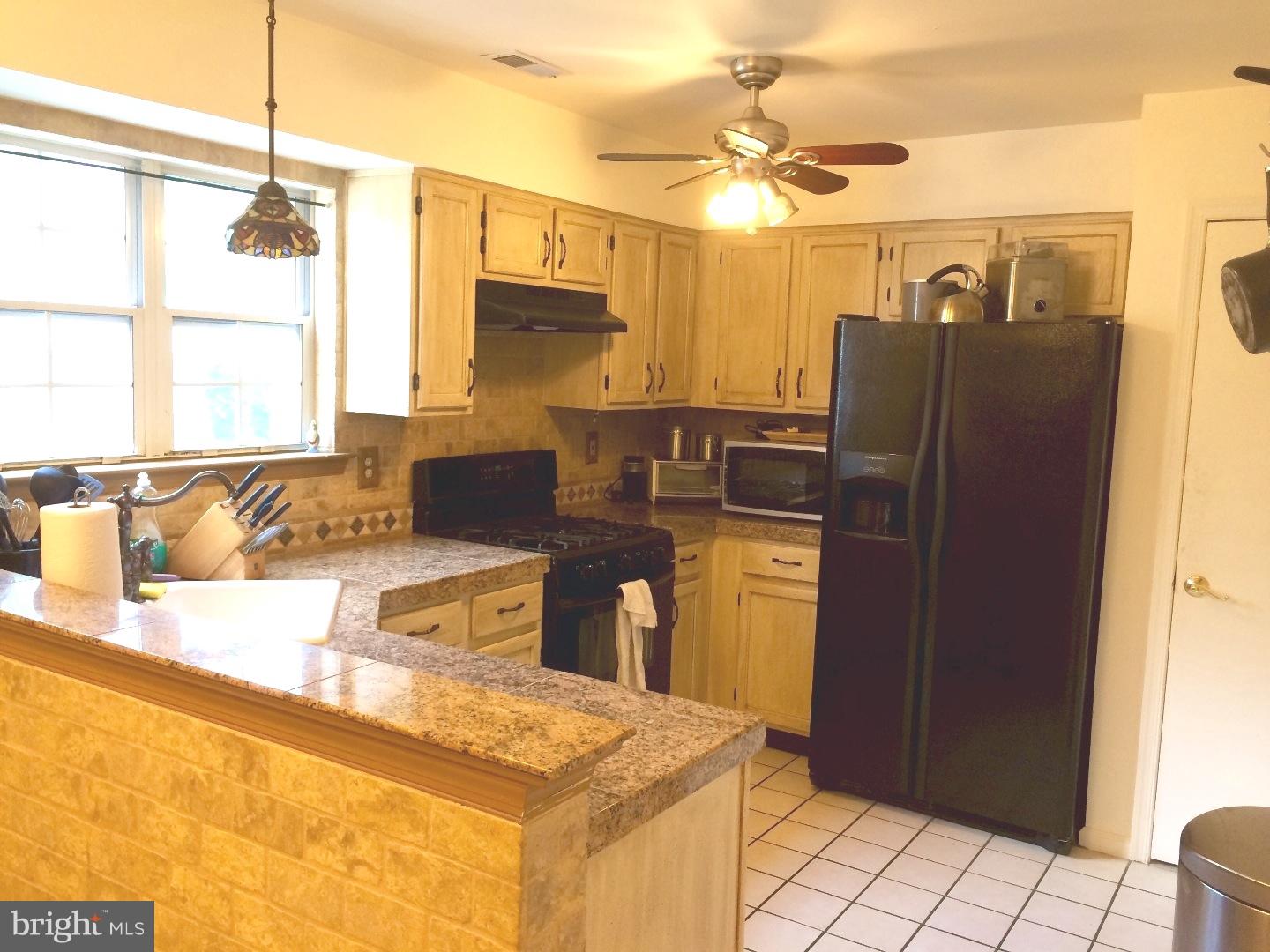 54 Ridgewood Way Burlington, NJ 08016 - Photo 7 of 21 Kitchen