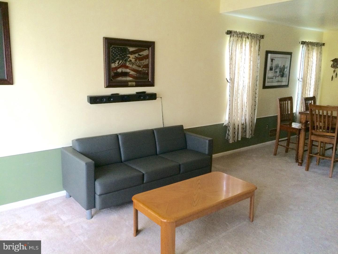 54 Ridgewood Way Burlington, NJ 08016 - Photo 8 of 21 Living Room