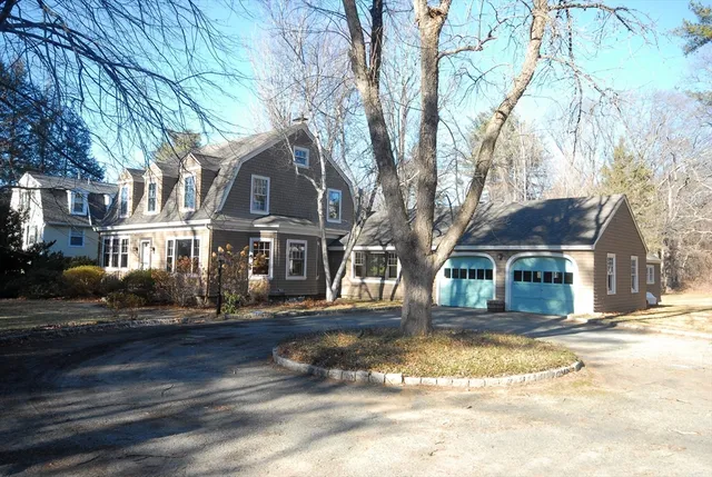 $1,395,000 | 90 Barretts Mill Road, Concord, MA 01742