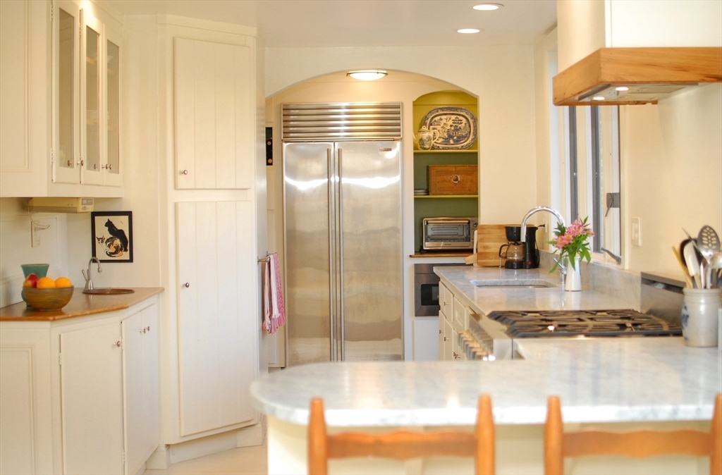 90 Barretts Mill Road Concord, MA 01742 - Photo 8 of 41