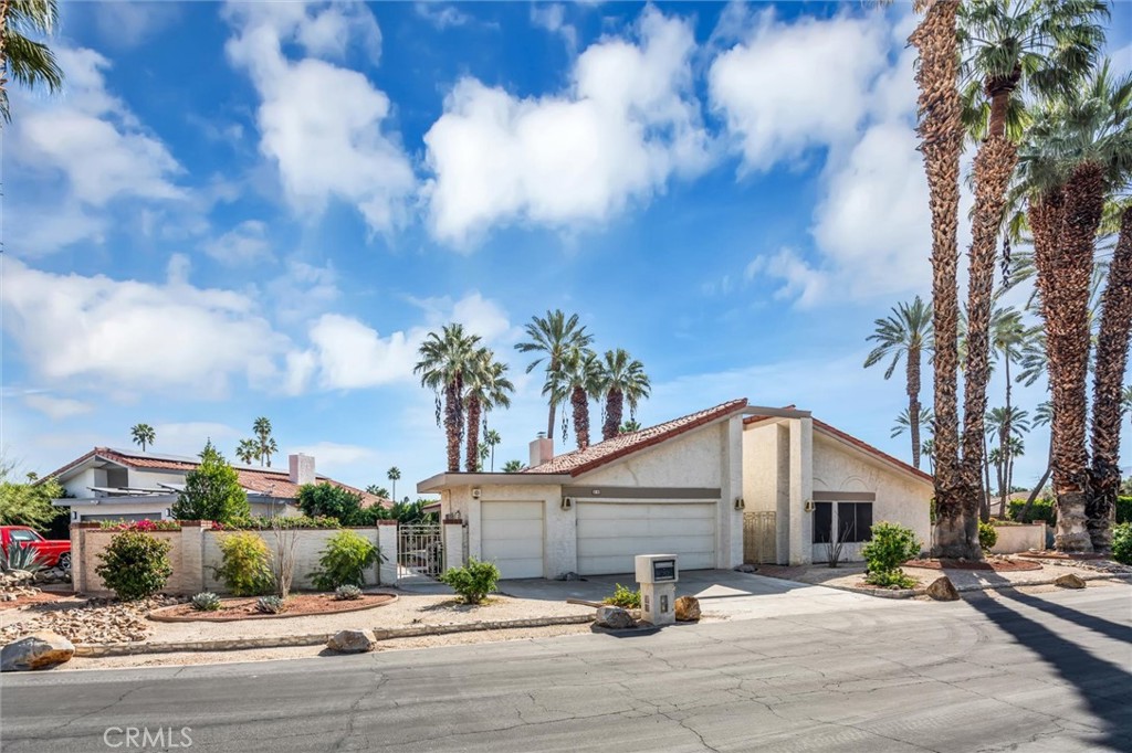 20 Lincoln Place Rancho Mirage, CA 92270 - Photo 2 of 28