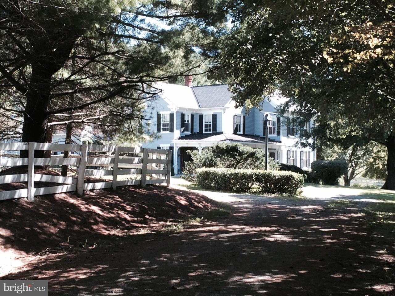 2879 Leeds Manor Road Markham, VA 22643 - Photo 2 of 30 Exterior (Front)