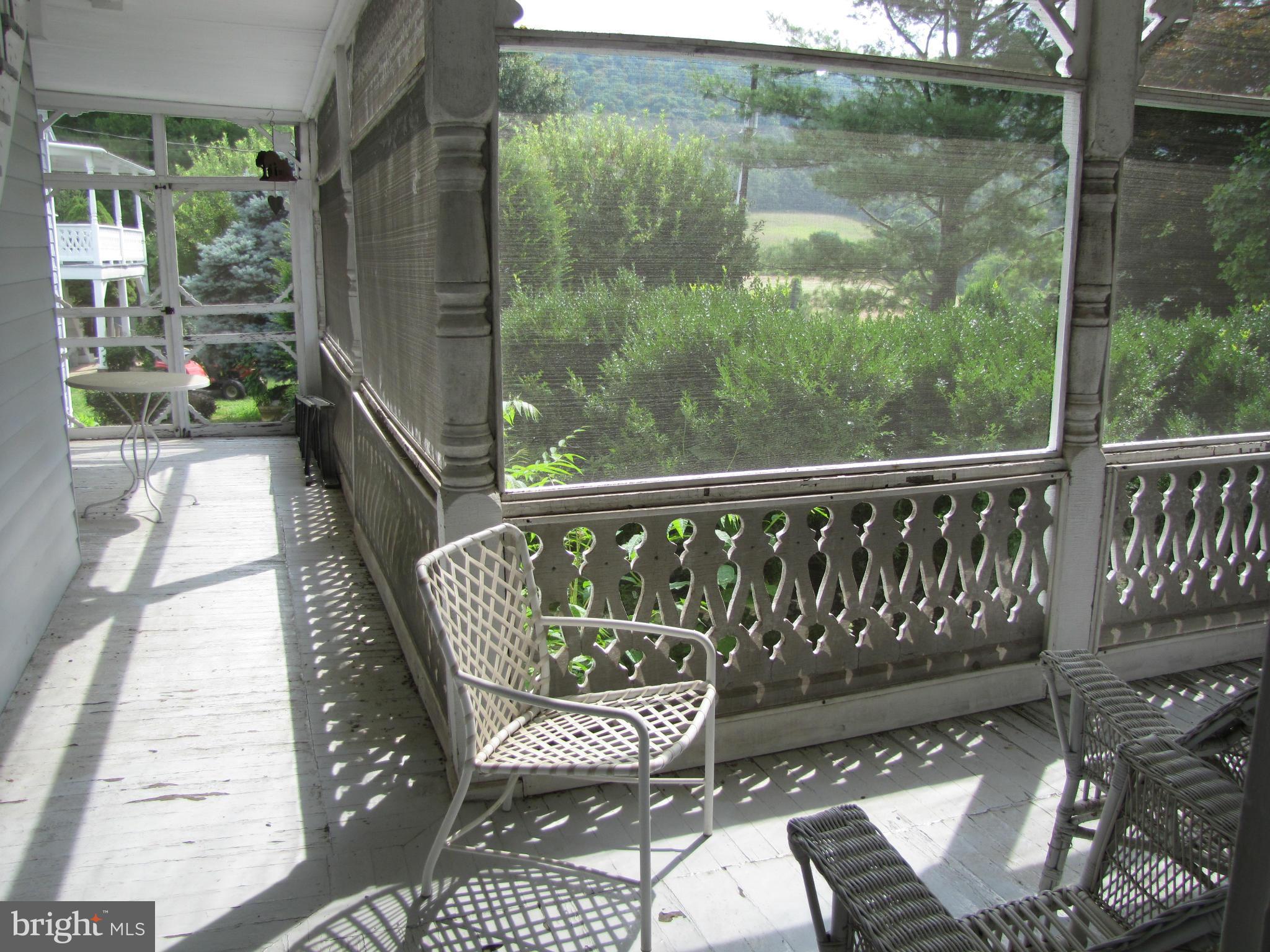 2879 Leeds Manor Road Markham, VA 22643 - Photo 15 of 30 Screen porch