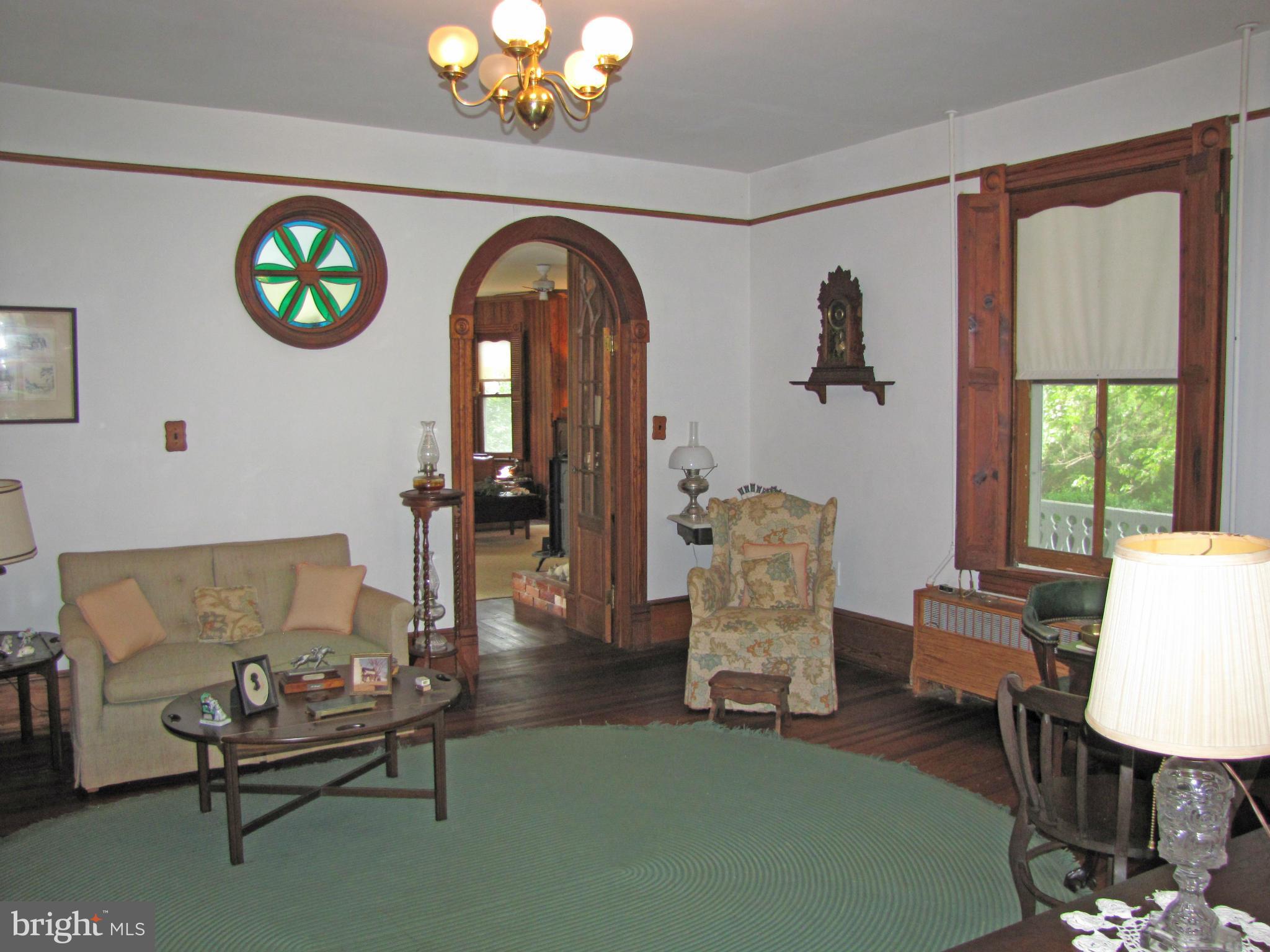 2879 Leeds Manor Road Markham, VA 22643 - Photo 7 of 30 Living Room