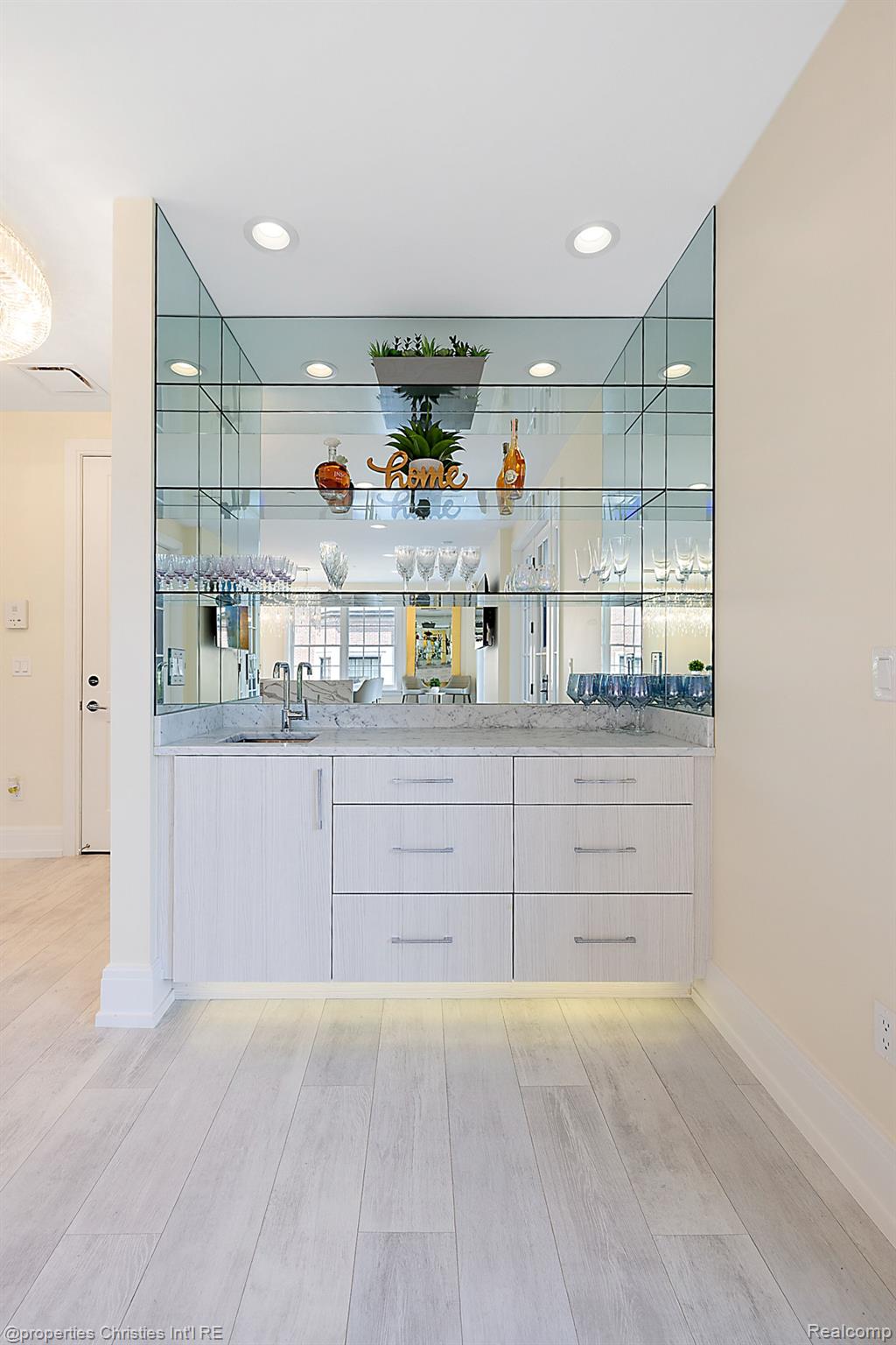 600 Elizabeth Street, Unit 420 Rochester, MI 48307 - Photo 17 of 69 Gallery Image 17