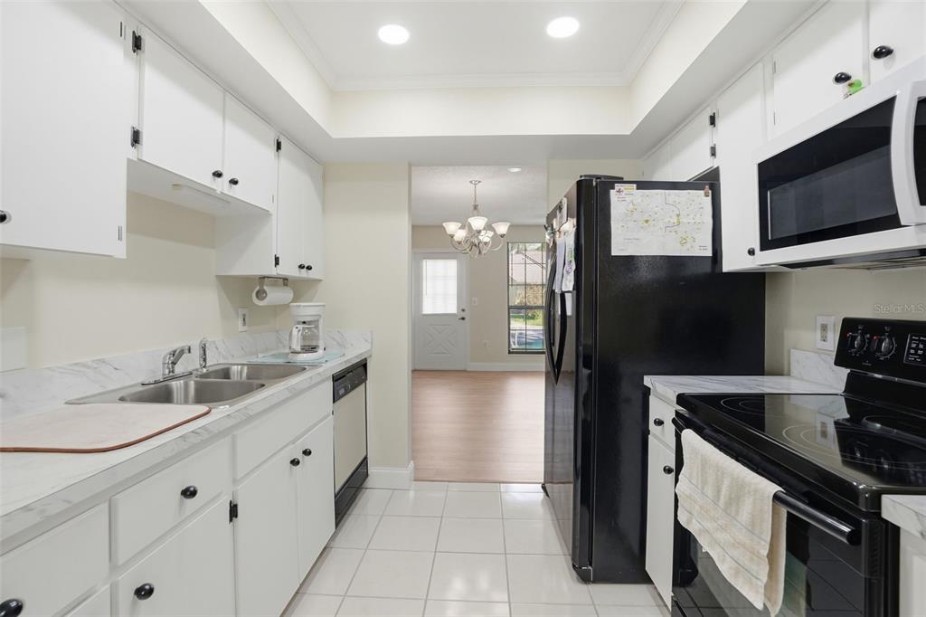 6575 Brambleleaf Drive Spring Hill, FL 34606 - Photo 4 of 37