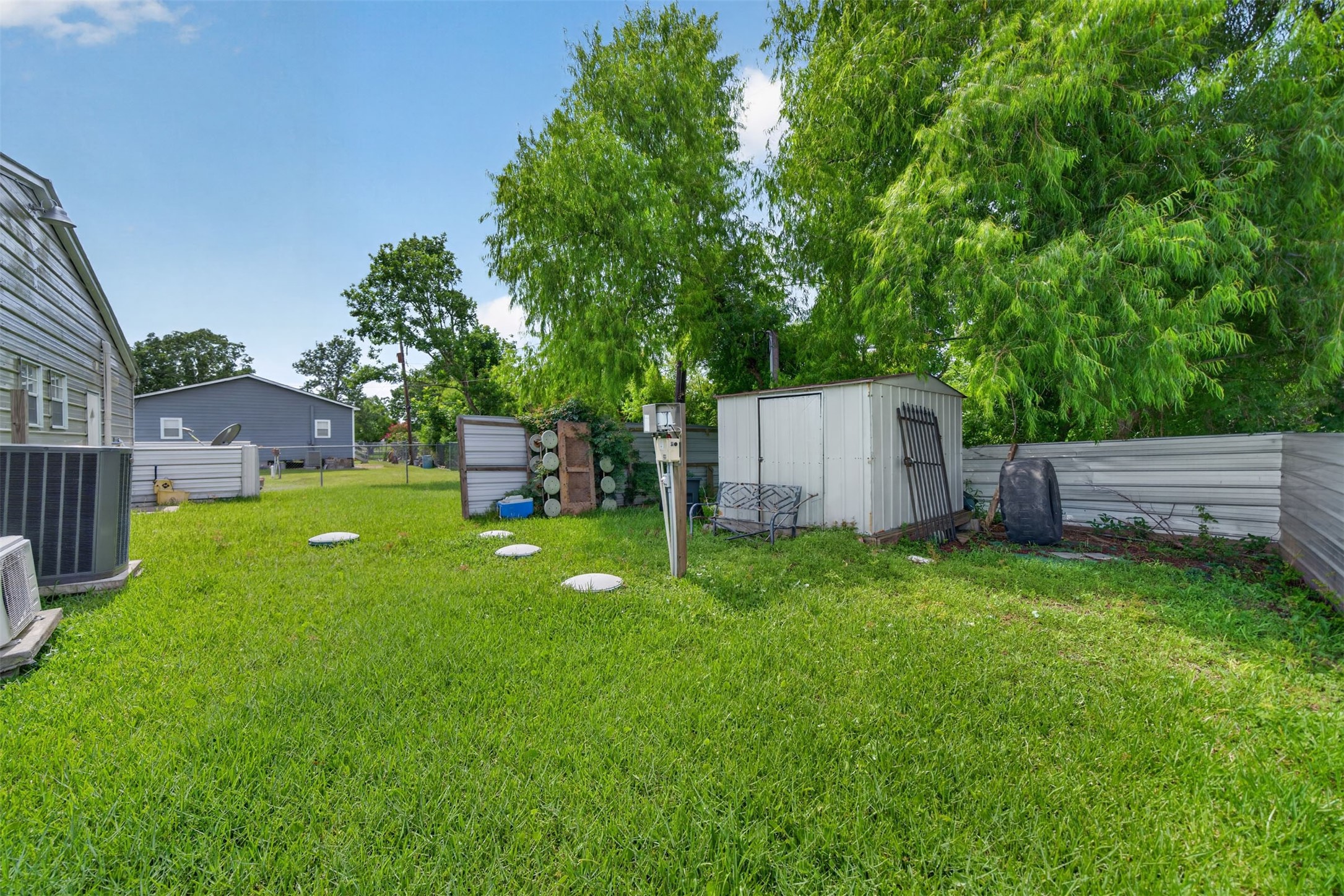 2213 Ellis Drive Rosharon, TX 77583 - Photo 27 of 40