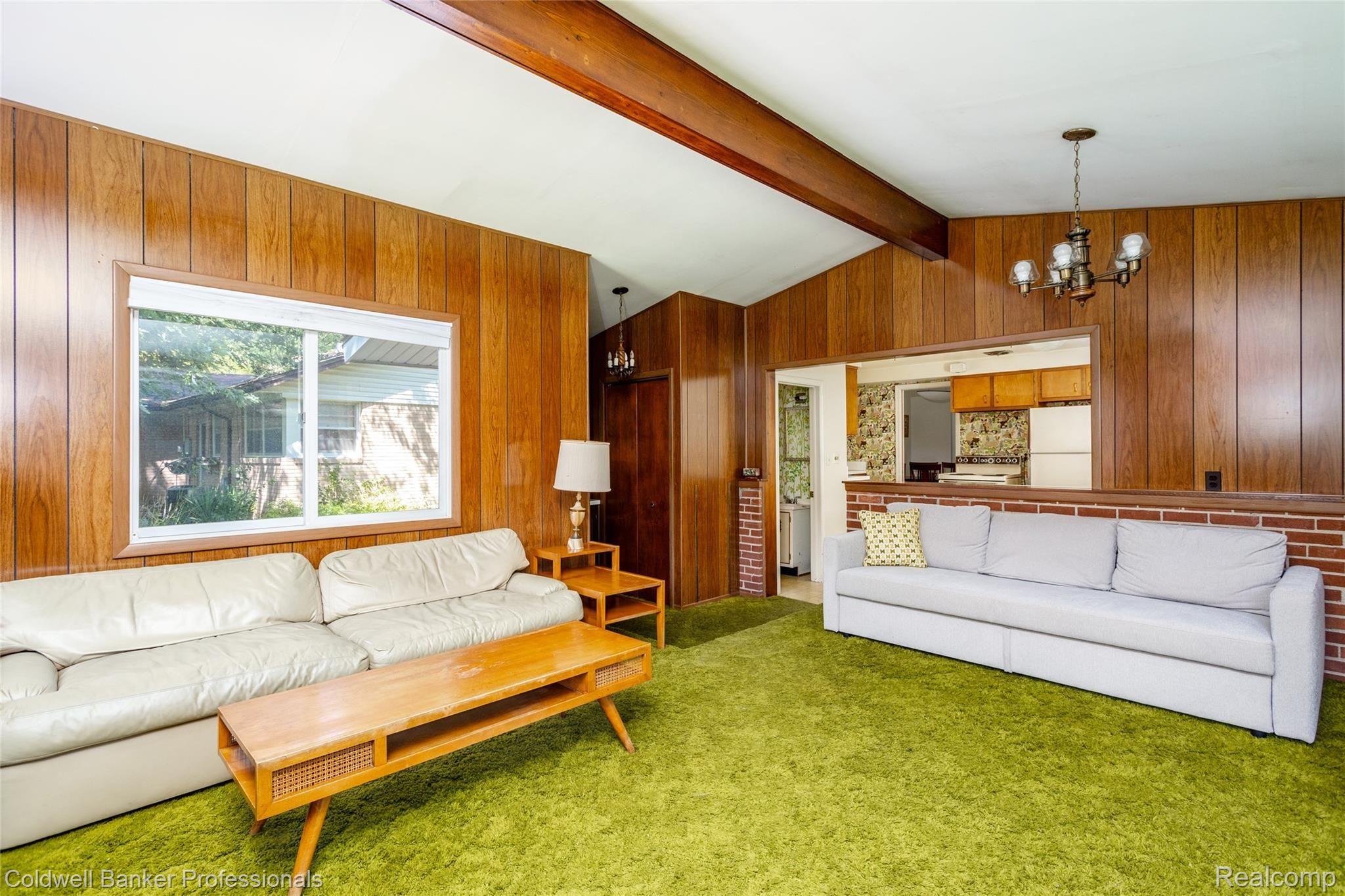 29739 Fall River Road Southfield, MI 48076 - Photo 20 of 34 29739 Fall River L029.jpg
