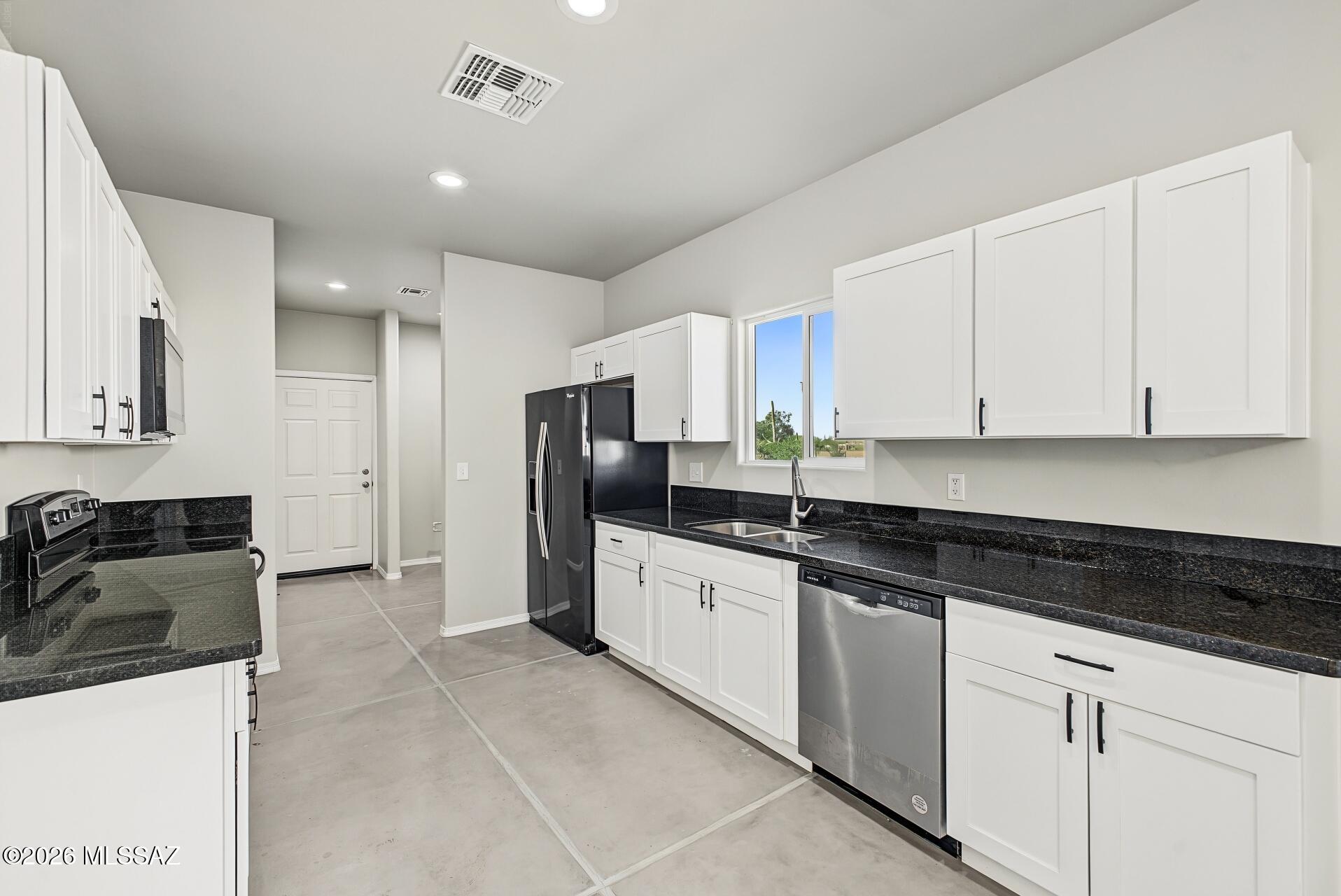 5757 North Avra Road Tucson, AZ 85743 - Photo 12 of 30 11 - Avra