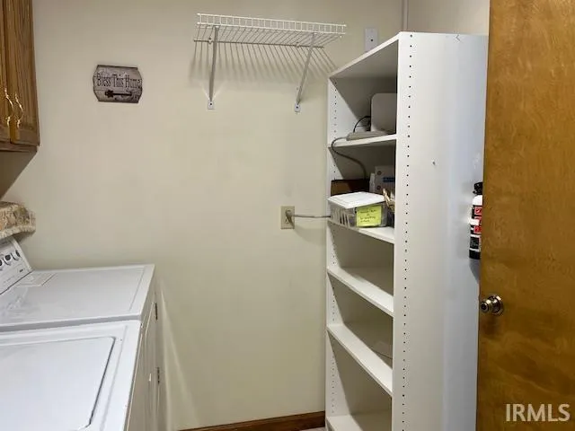 $279,900 | 9451 South Amanda Drive, Claypool, IN 46510