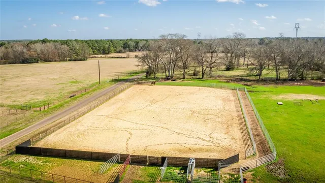 $725,000 | 511 County Road 161, Long Branch, TX 75669