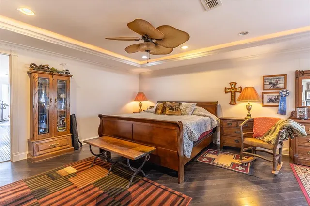 $725,000 | 511 County Road 161, Long Branch, TX 75669