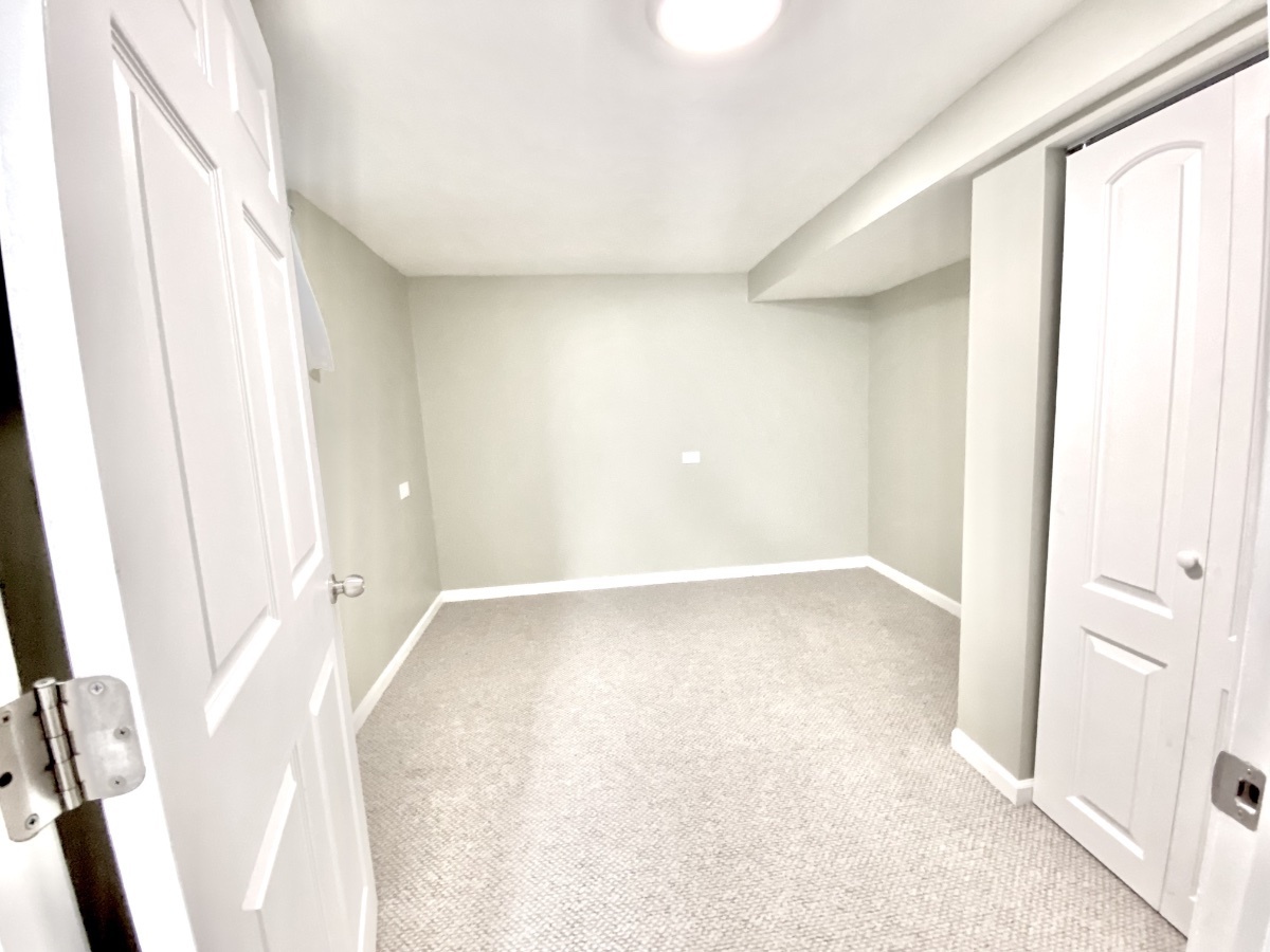 1020 Midway Road Northbrook, IL 60062 - Photo 17 of 24