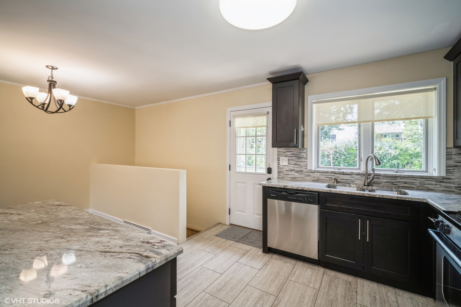 1020 Midway Road Northbrook, IL 60062 - Photo 9 of 24