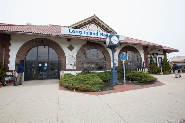 245 West Chester Street Long Beach, NY 11561 - Photo 4 of 31 View of property