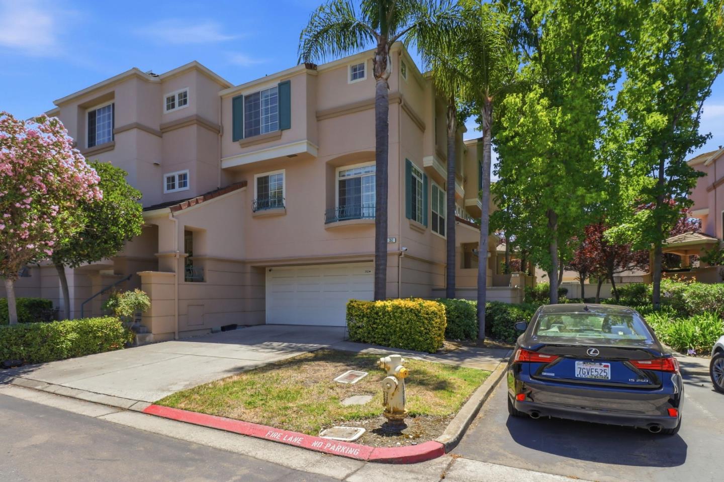 352 Montecito Way Milpitas, CA 95035 - Photo 1 of 37