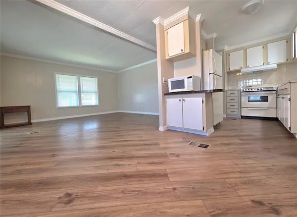 $1,350 | 36801 Camelia Court, Zephyrhills, FL 33542