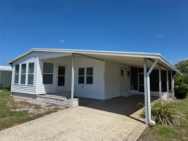 $1,350 | 36801 Camelia Court, Zephyrhills, FL 33542