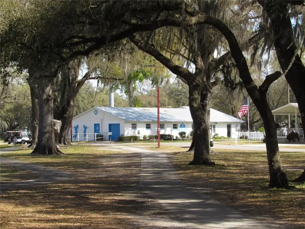 $1,350 | 36801 Camelia Court, Zephyrhills, FL 33542