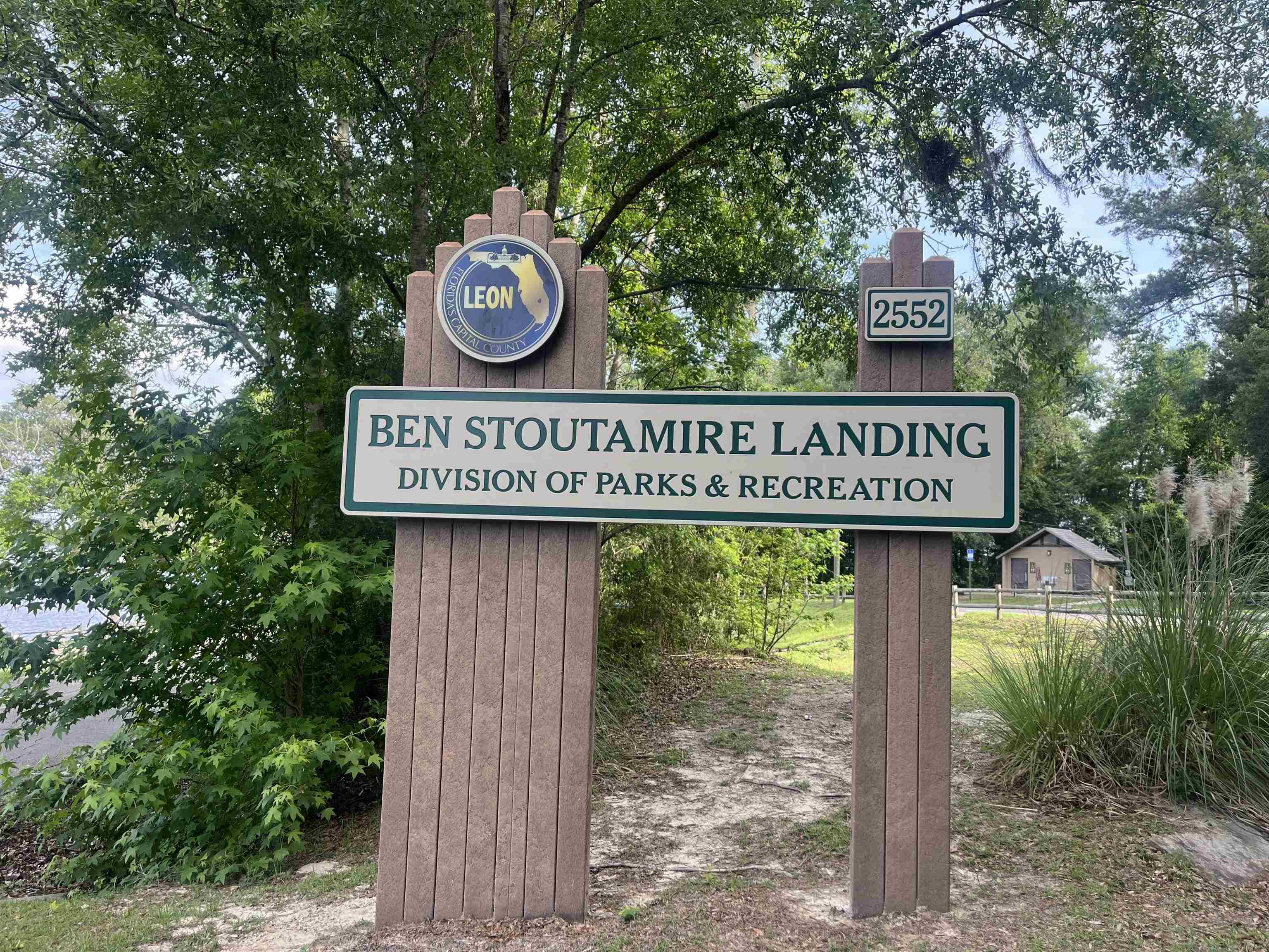 3375 Ben Stoutamire Road Tallahassee, FL 32310 - Photo 4 of 42