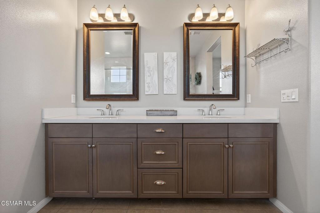 178 Stagetrail Road Camarillo, CA 93010 - Photo 20 of 42