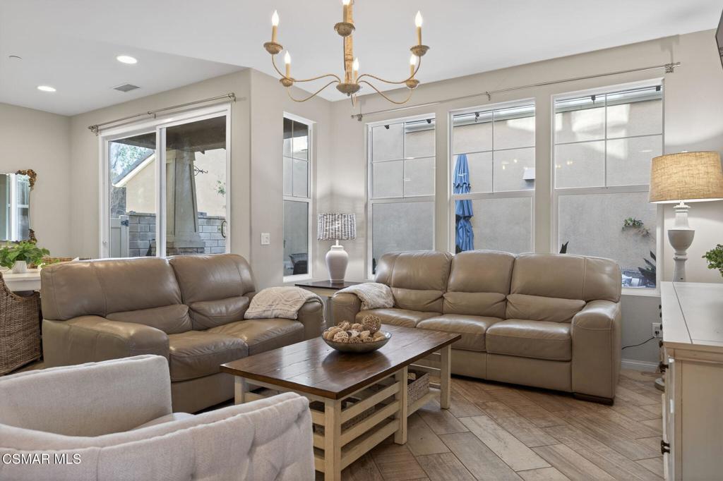 178 Stagetrail Road Camarillo, CA 93010 - Photo 5 of 42