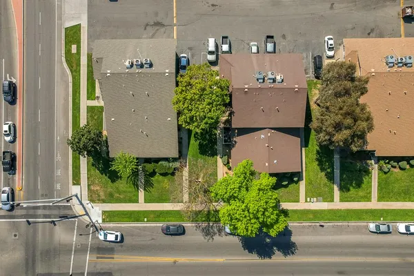 $725,000 | 816 Sherwood Way, Madera, CA 93638