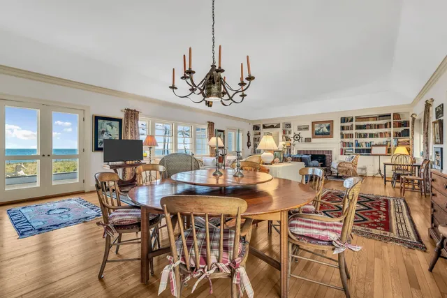 $14,500,000 | 825 Main Street, Vineyard Haven, MA 02568
