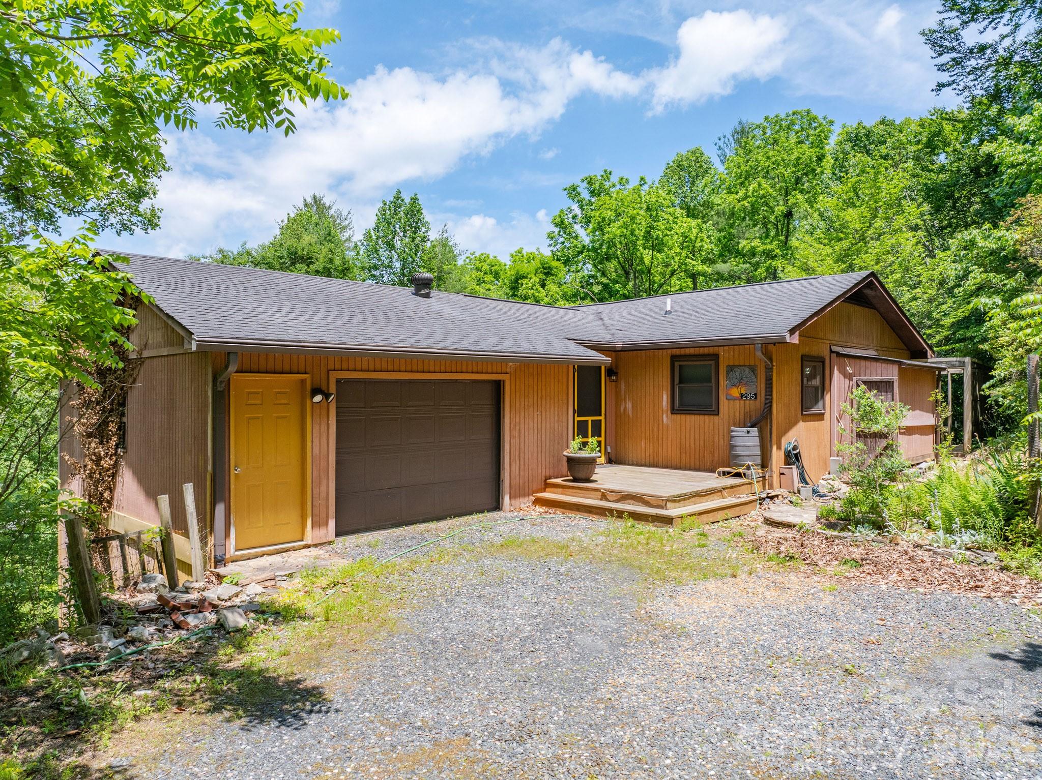 295 Richmond Road Bakersville, NC 28705 - Photo 1 of 33