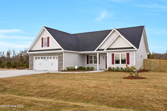 $409,000 | 11 Peach Bluff, Burgaw, NC 28425