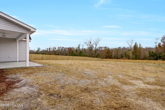 $409,000 | 11 Peach Bluff, Burgaw, NC 28425