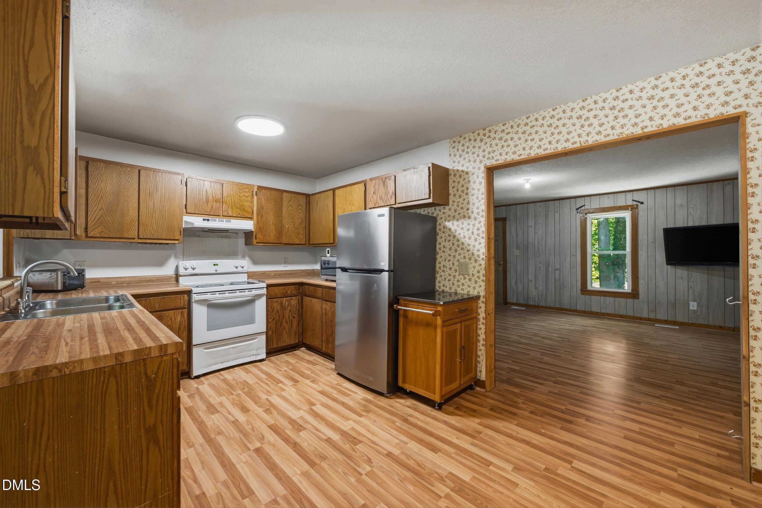 956 Holden Road Youngsville, NC 27596 - Photo 9 of 28 11 -956 holden rd, interior, kitchen
