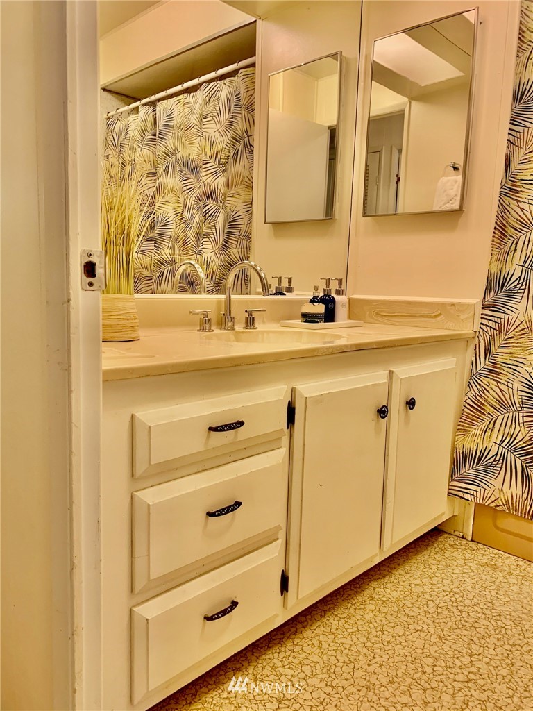 20619 34th Drive Southeast Bothell, WA 98012 - Photo 22 of 35 Gallery Image 22