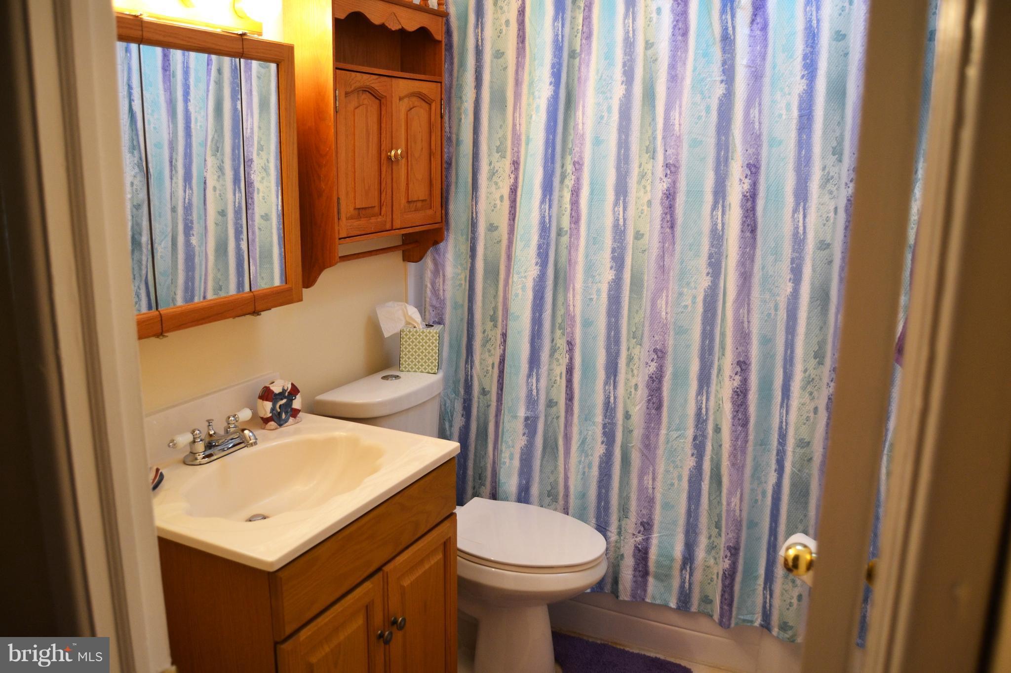 4431 Norfen Road Baltimore, MD 21227 - Photo 12 of 14 Bath