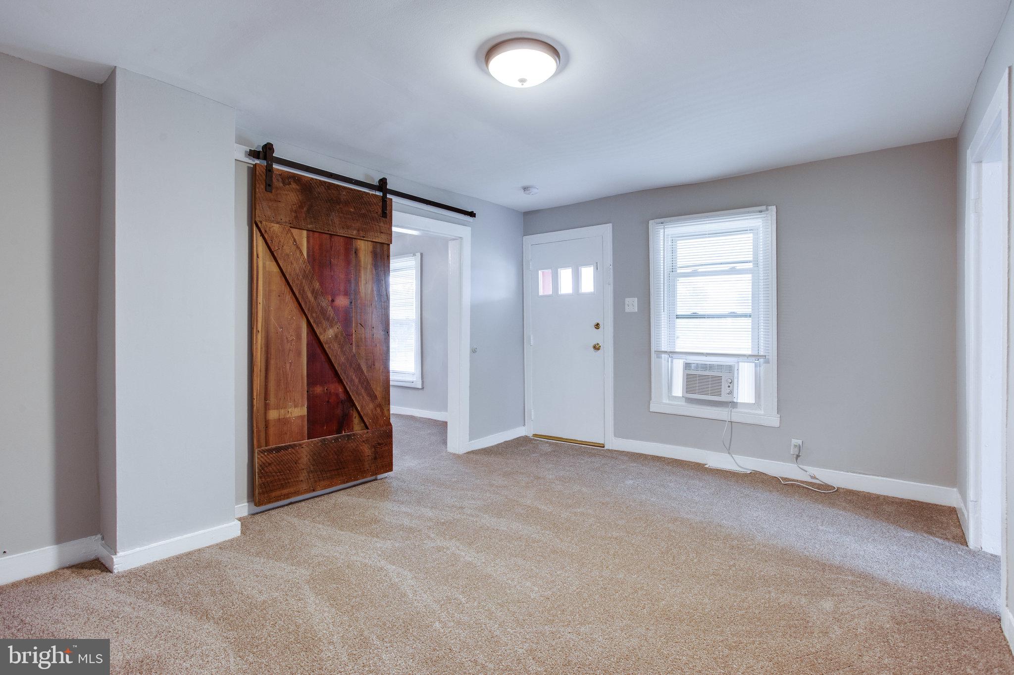 28520 Kemptown Road Damascus, MD 20872 - Photo 8 of 64 Living Room Facing First Floor Bedroom